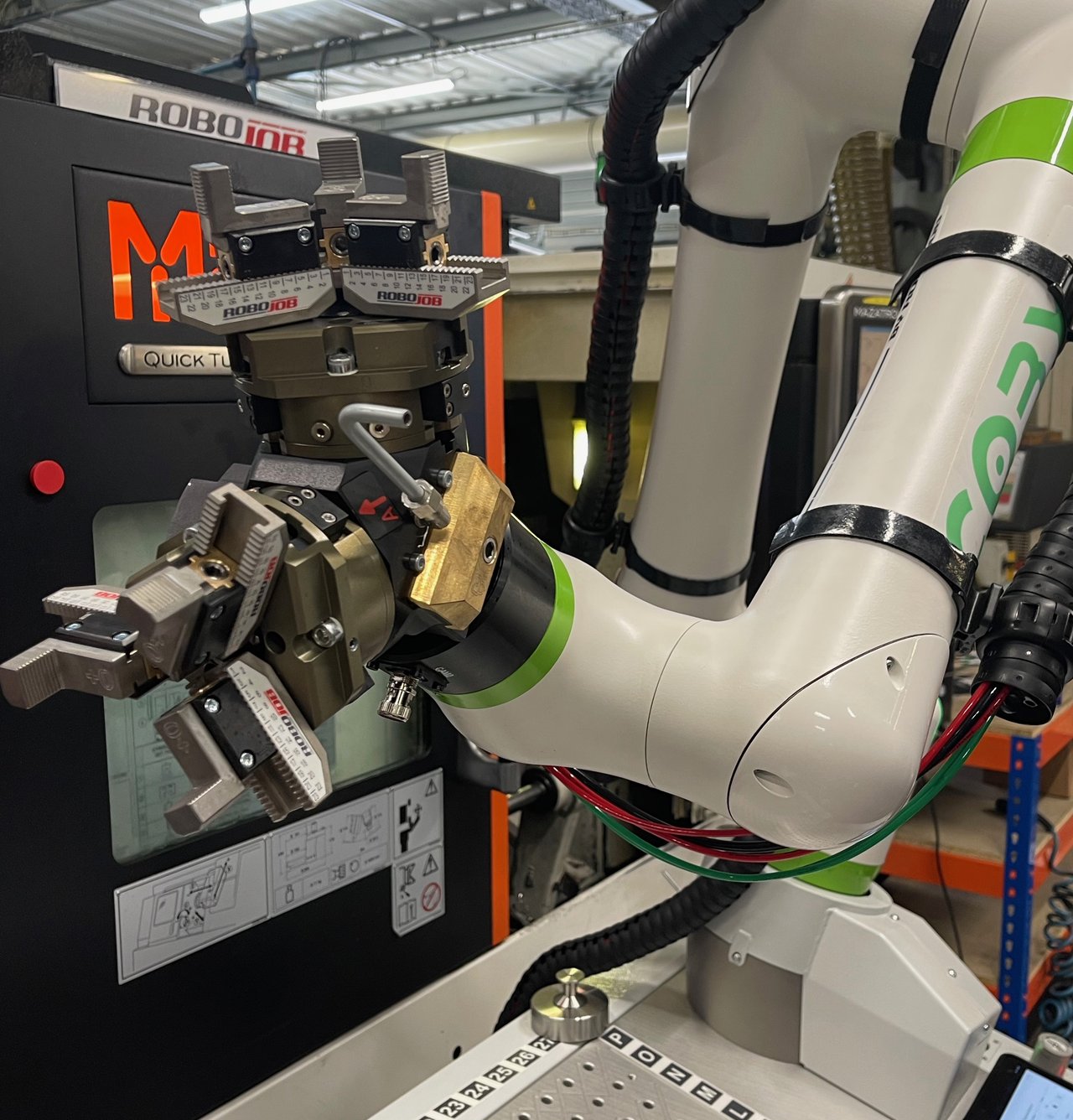 Coby CNC + Mazak QTN200 II MY