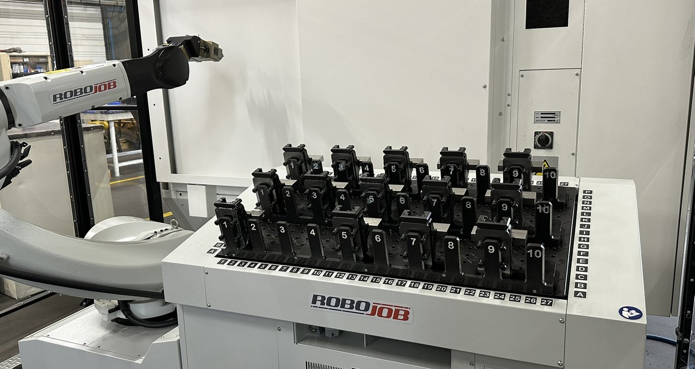 Mazak CV5-500 + Mill-Assist Essential c + HWR Fixture Exchange