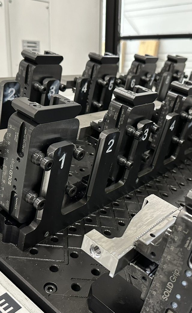 Mazak CV5-500 + Mill-Assist Essential c + HWR Fixture Exchange (2)