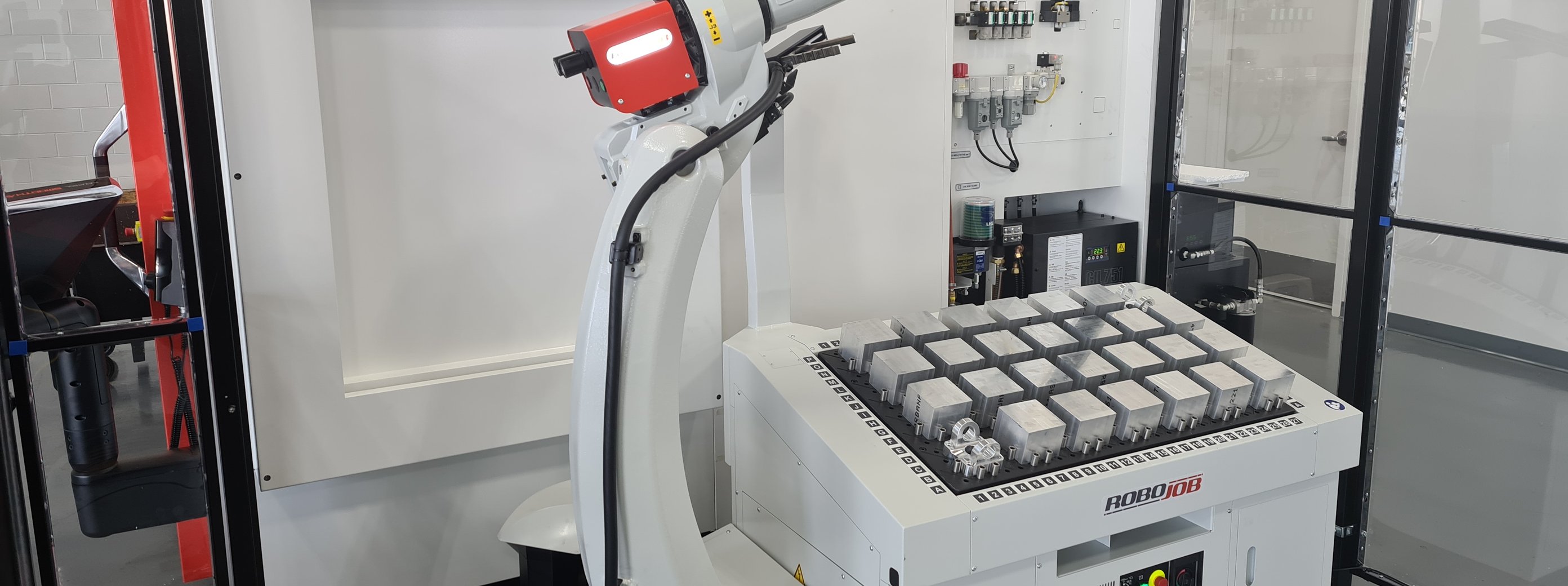 Mill-Assist Essential Si + Mazak CV5-500