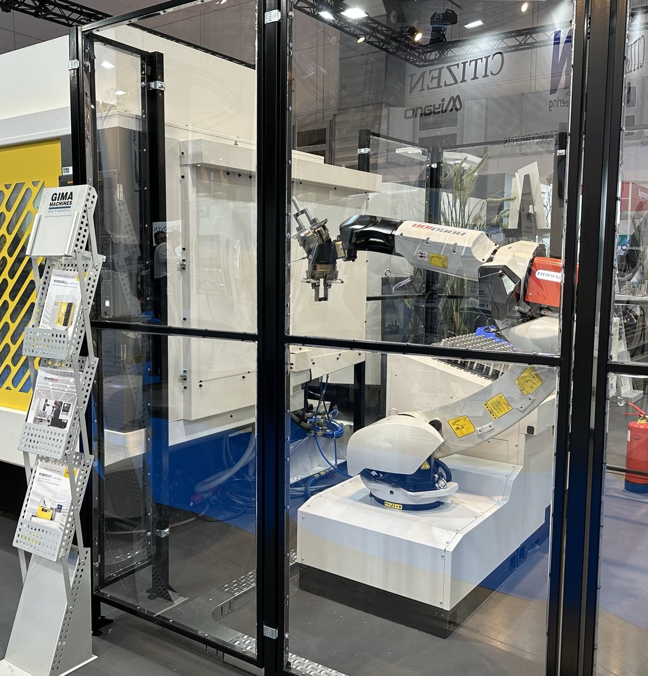 Mill-Assist Essential Si + Fanuc Robodrill
