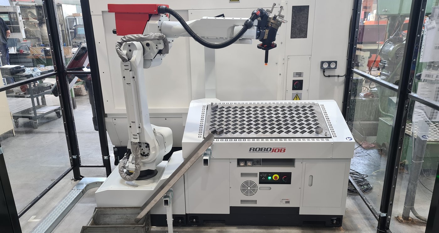 Mill-Assist Essential Si + Mazak CV5-500 (17)