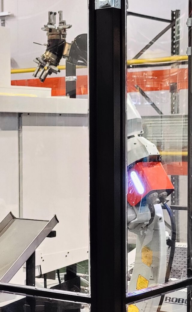Mill-Assist Essential s + Fanuc Robodrill