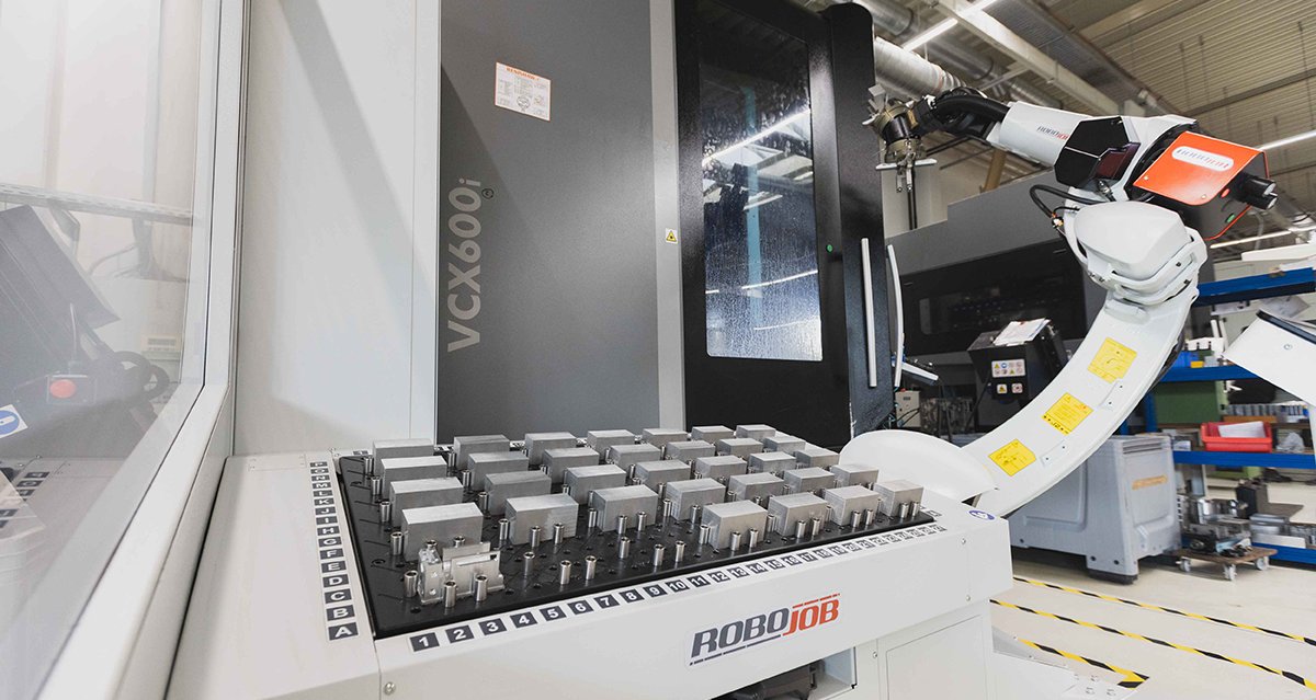 Mill-Assist Essential i + Hurco VMX 600i-ST