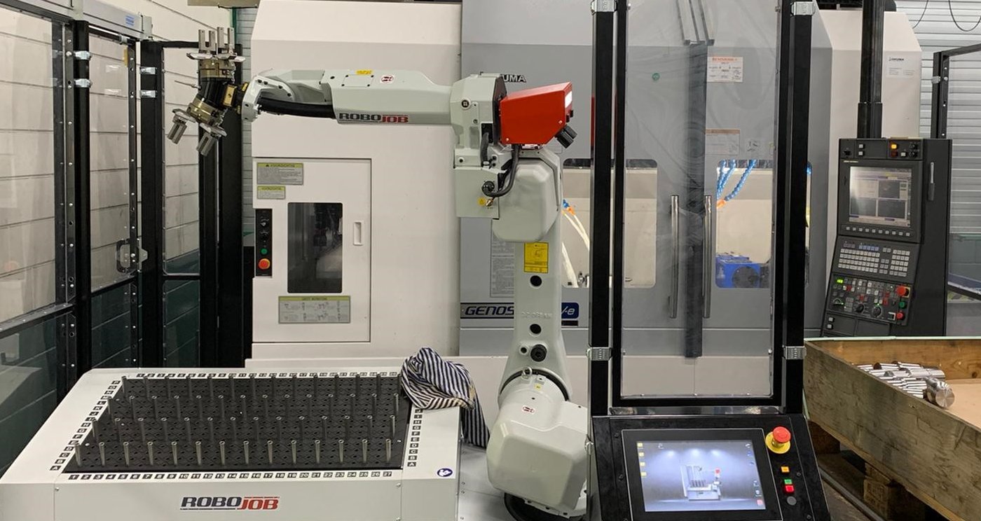 Mill-Assist Essential i + Okuma Genos M660