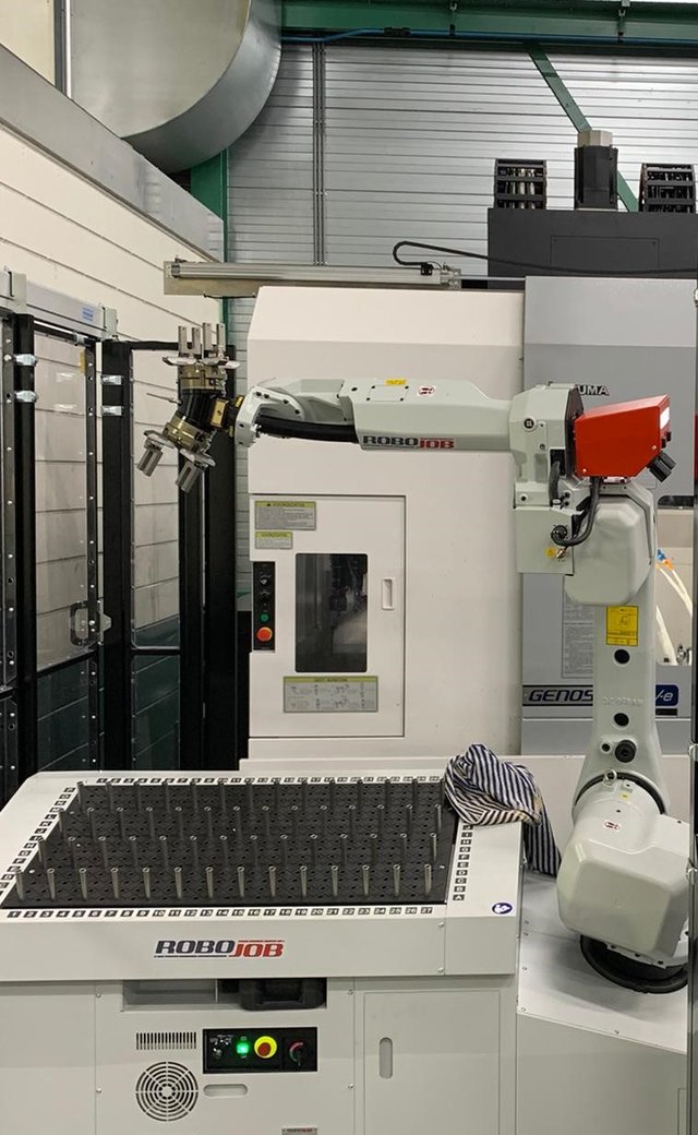 Mill-Assist Essential i + Okuma Genos M660