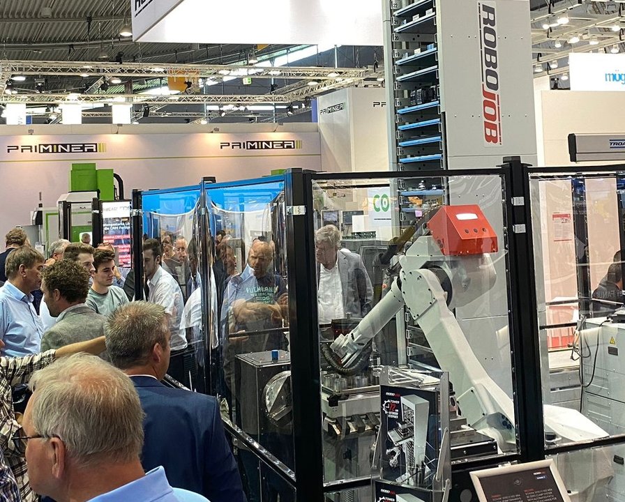 New RoboJob technology at EMO Hannover