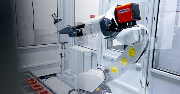 Run Job Machine Discover the Wall, RoboJob's CNC automation solution - RoboJob