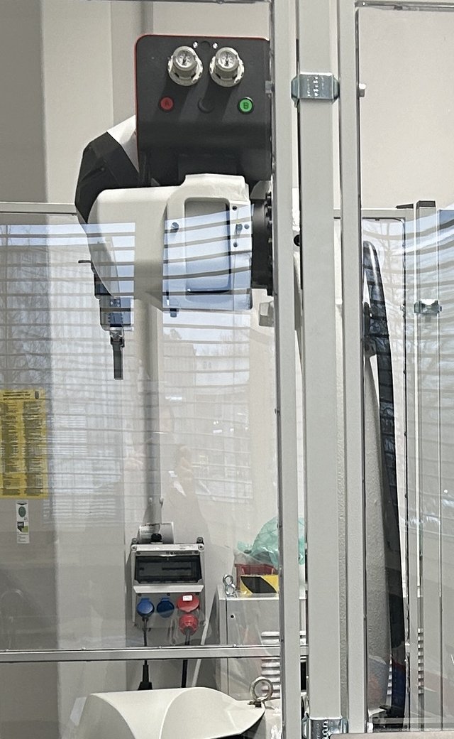 Mill-Assist Essential i + Hermle C400