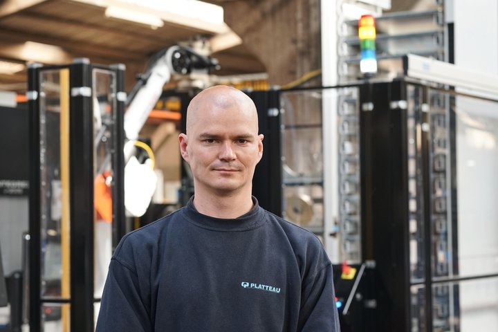 Platteau automates its Mazak machines with two RoboJob Towers and a Turn-Assist