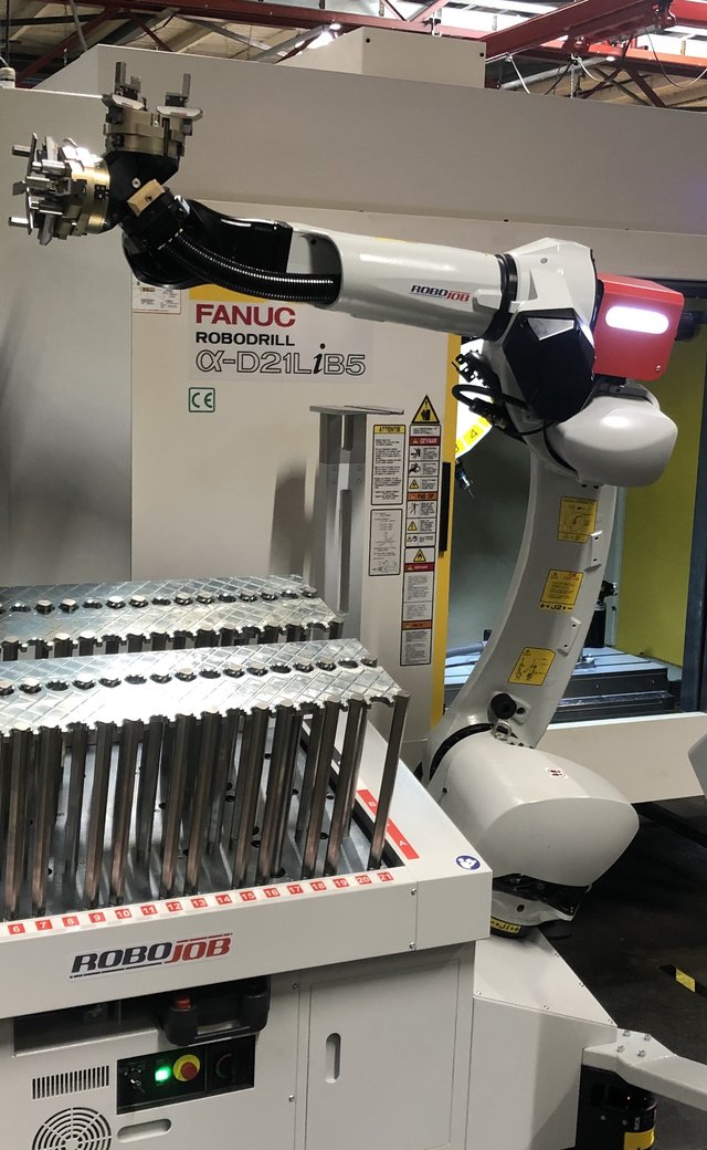 Turn-Assist 270 i + Fanuc Robodrill D21LBI5
