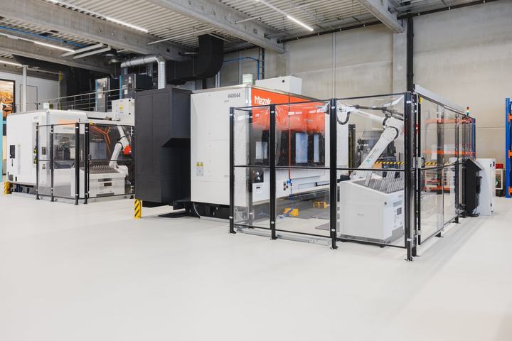 Kammerer MedTec automatiseert zes Mazak-machines met RoboJob Turn-Assist en Pallet-Load