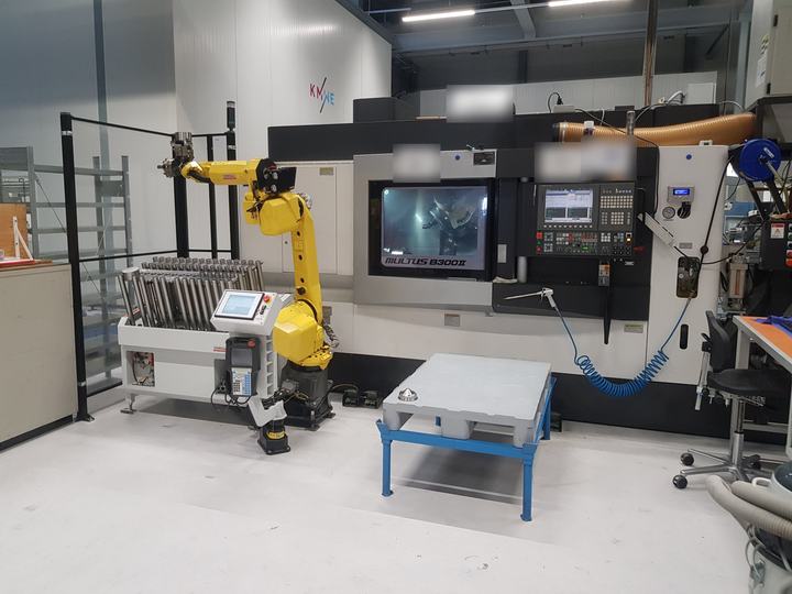 KMWE automates an Okuma Multus B300 II with a RoboJob Turn-Assist 250