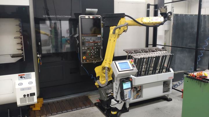 Lenord+Bauer automatisiert zwei Mazak Integrex mit RoboJob Turn-Assist